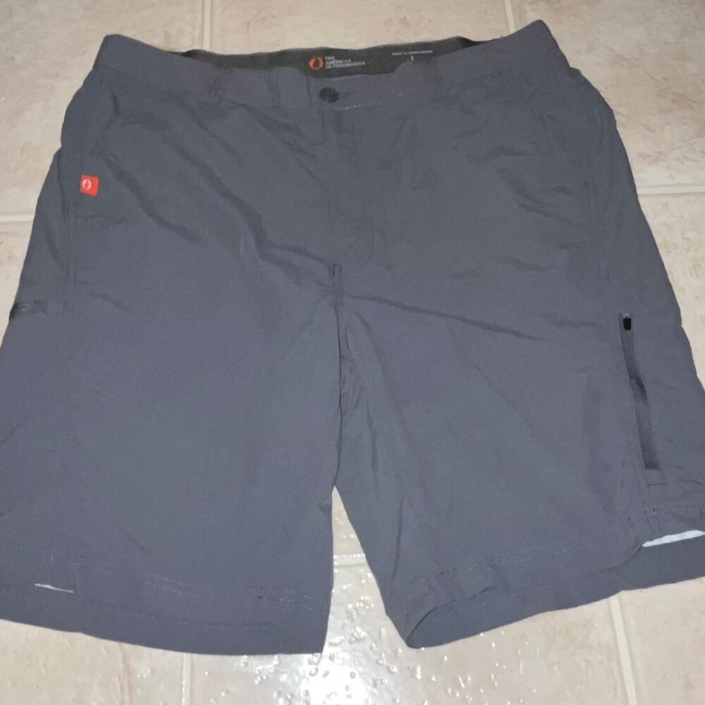 The American Outdoors Size Large Mens Charcoal Microfiber w/ Pockets Hiking Outd